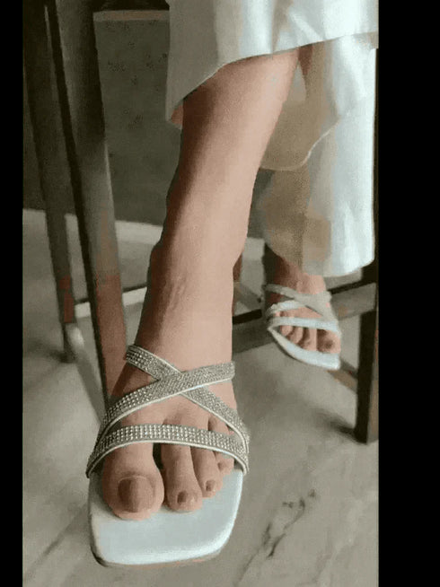 Sassy White Heels - cunei